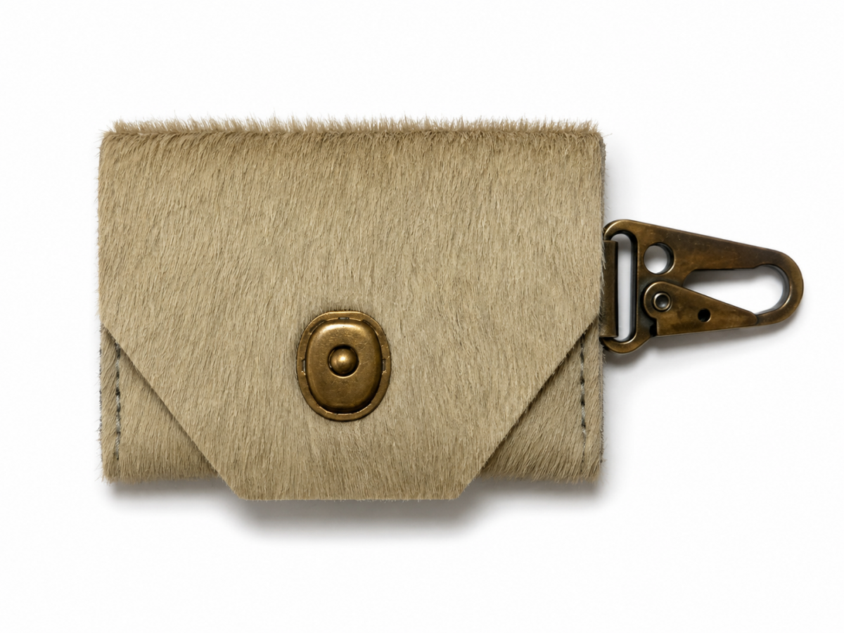 INTREG BUTTON HOLDER PONY HAIR LEATHER