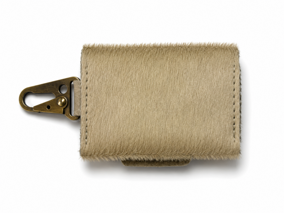 INTREG BUTTON HOLDER PONY HAIR LEATHER